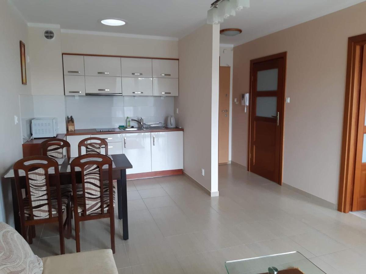 Apartament W Bursztynowych Komnatach Darlowo Bagian luar foto