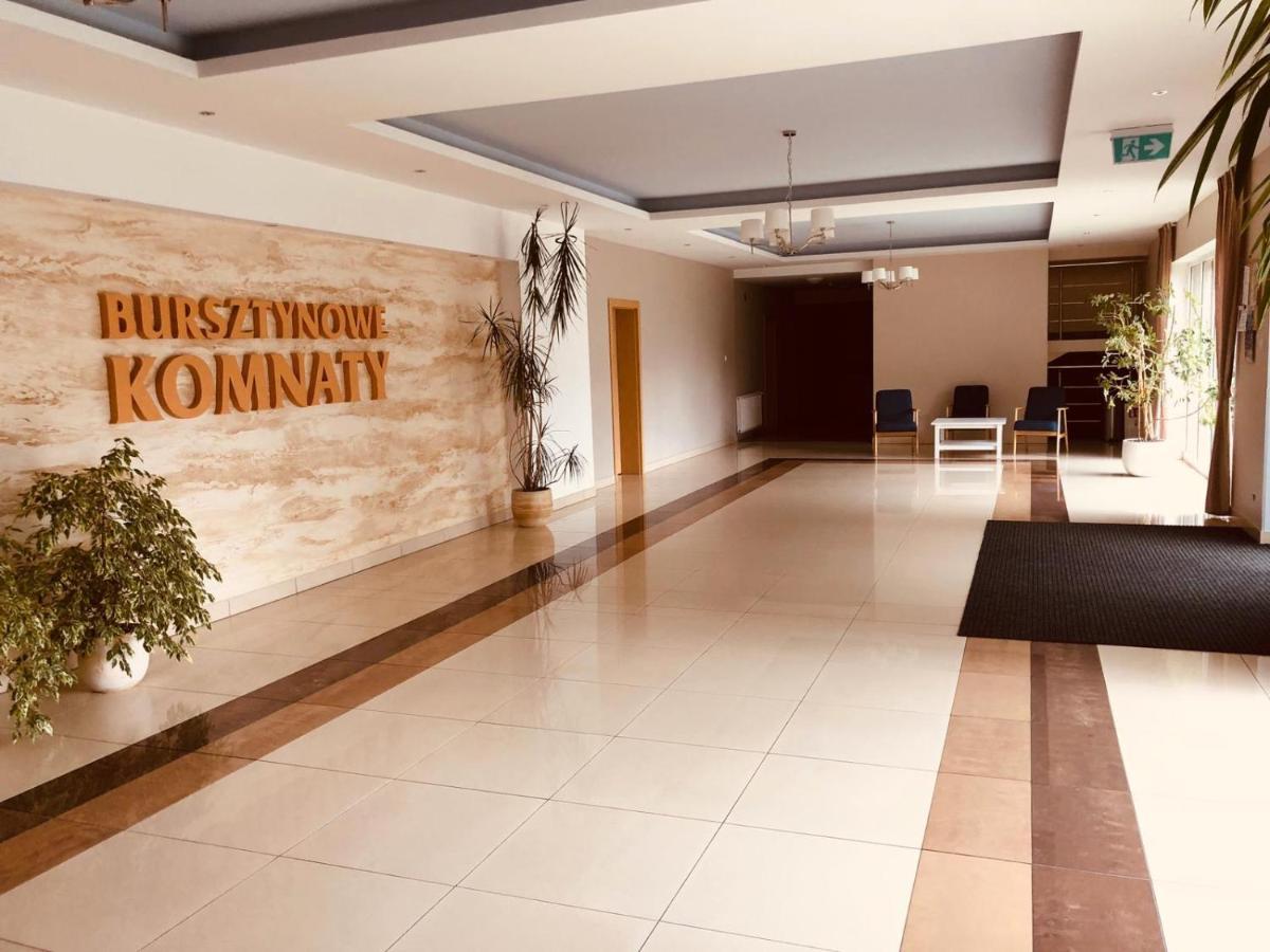 Apartament W Bursztynowych Komnatach Darlowo Bagian luar foto